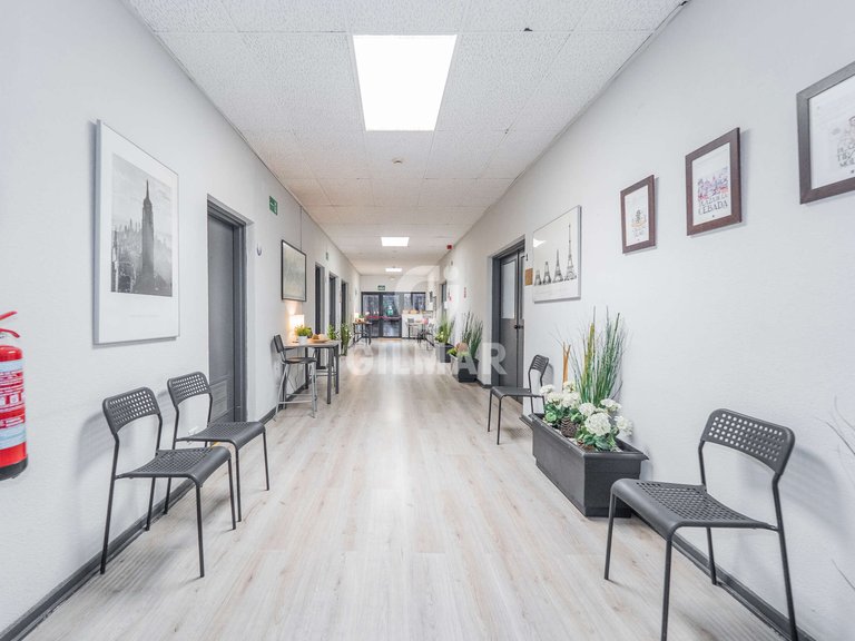 Commercial for Sale in Coslada, Madrid 6