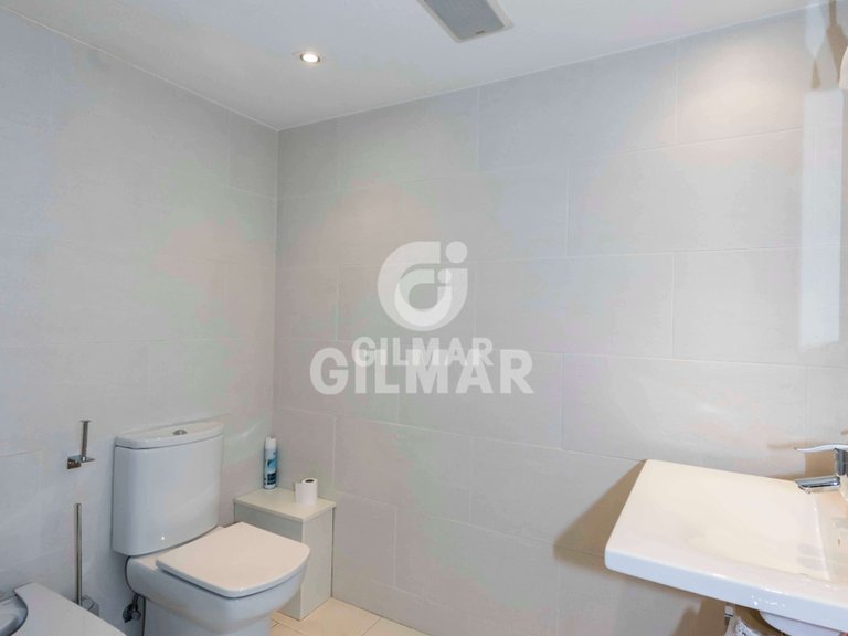 Commercial for Sale in Madrid, Madrid 19