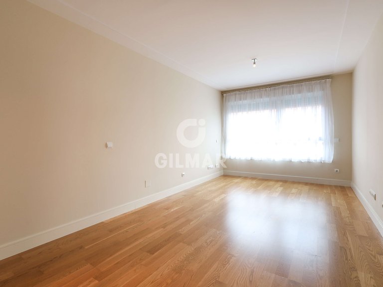 Apartment for Sale in Madrid, Madrid 4