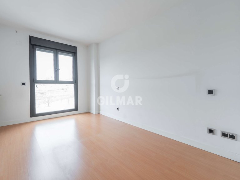 Apartment for Sale in Madrid, Madrid 11