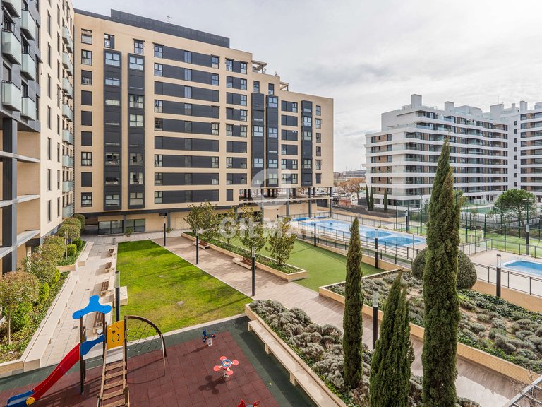 Apartment for Sale in Madrid, Madrid 22