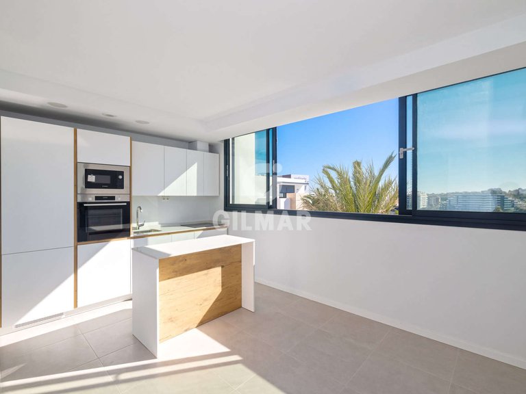 Penthouse for Sale in Estepona, Malaga 11