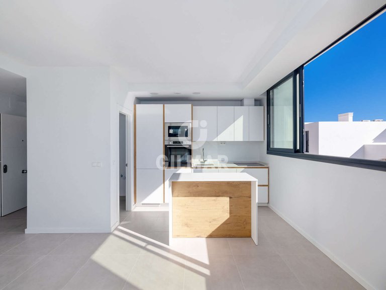 Penthouse for Sale in Estepona, Malaga 12