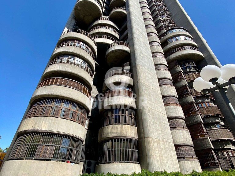Apartment for Sale in Madrid, Madrid 32