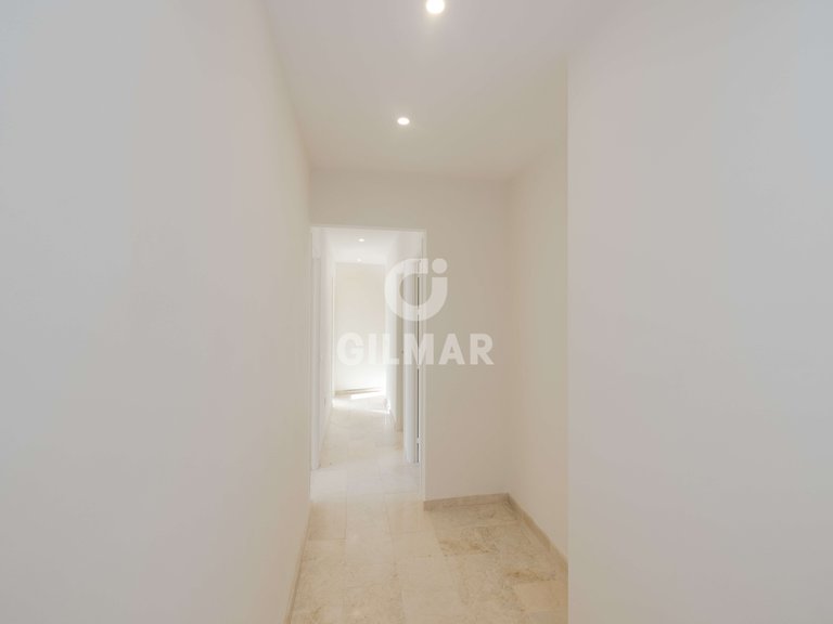 Apartment for Sale in MÁlaga, Malaga 28