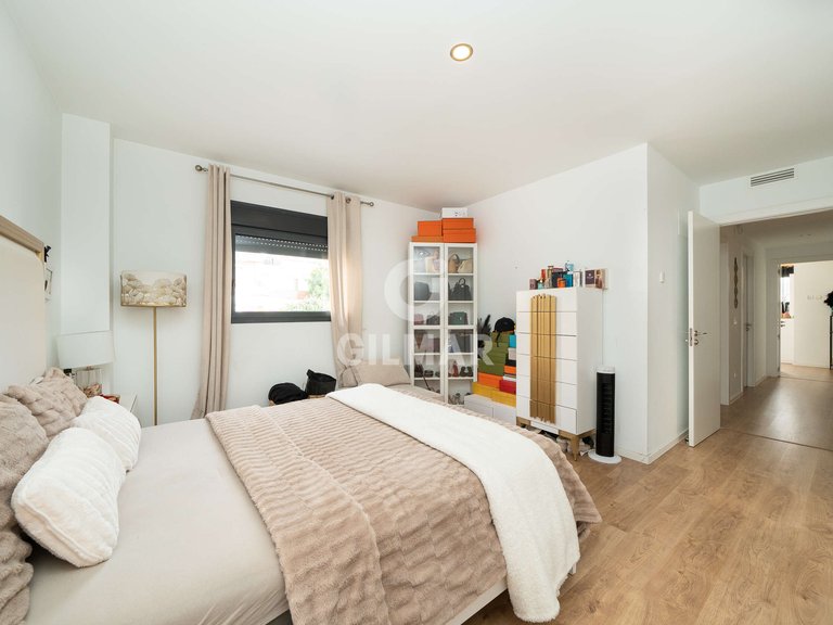 Apartment for Sale in Madrid, Madrid 27
