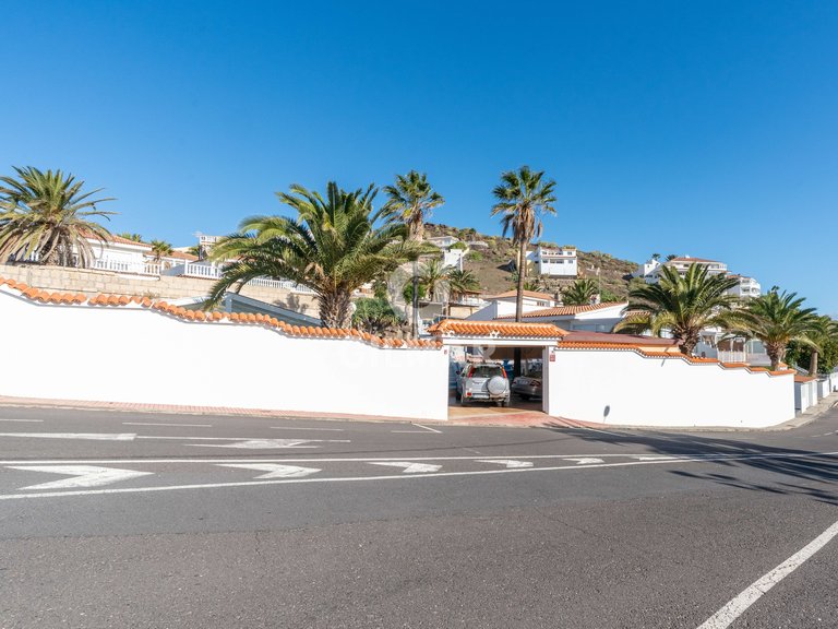 Villa for Sale in San Isidro, Tenerife 49