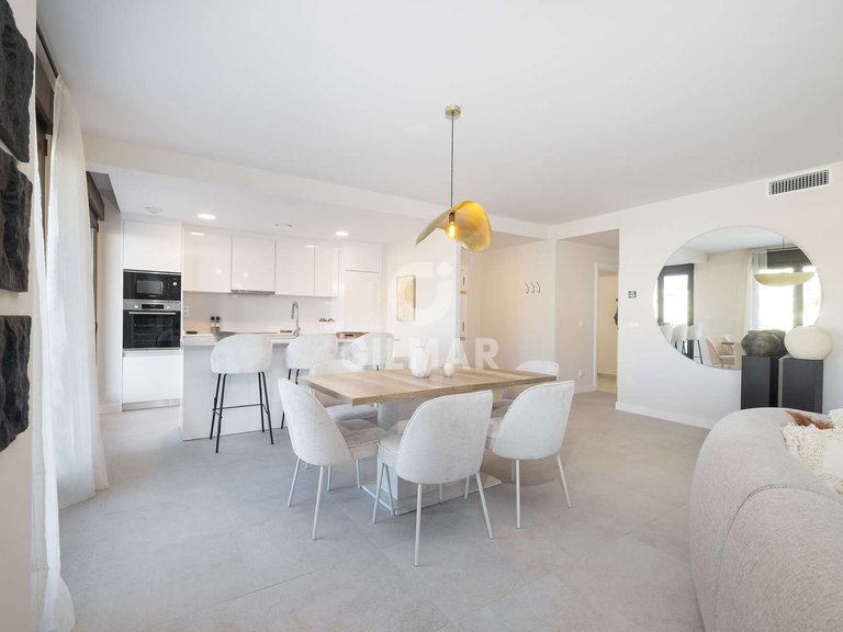 Penthouse for Sale in Estepona, Malaga 17