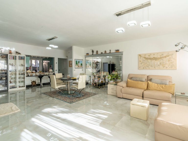 Villa for Sale in San Isidro, Tenerife 10
