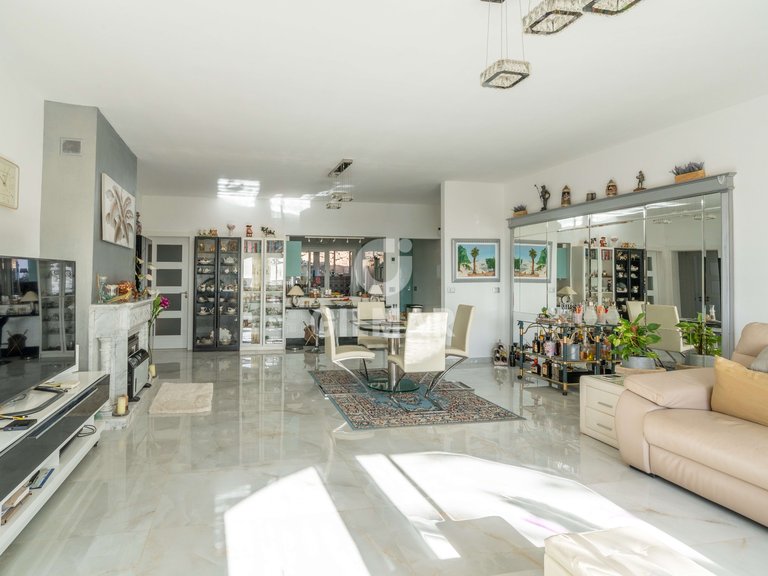 Villa for Sale in San Isidro, Tenerife 8