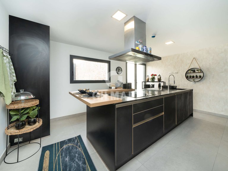 Apartment for Sale in Madrid, Madrid 15