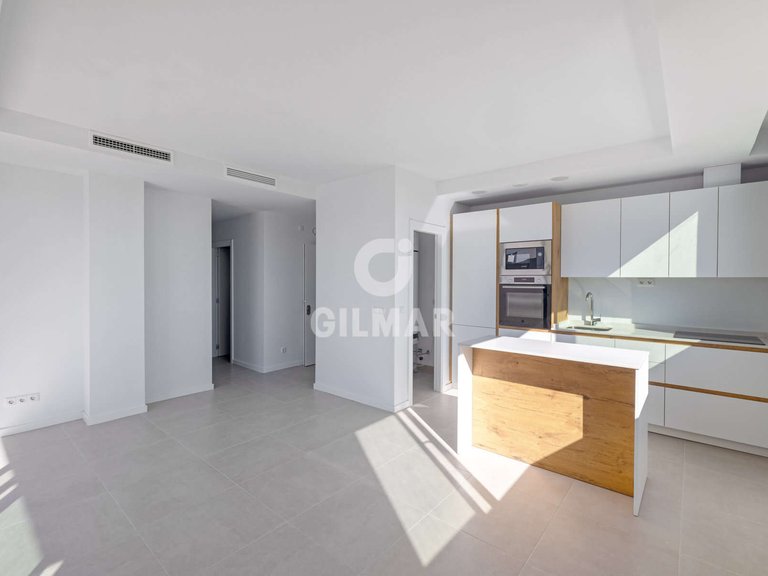 Penthouse for Sale in Estepona, Malaga 17