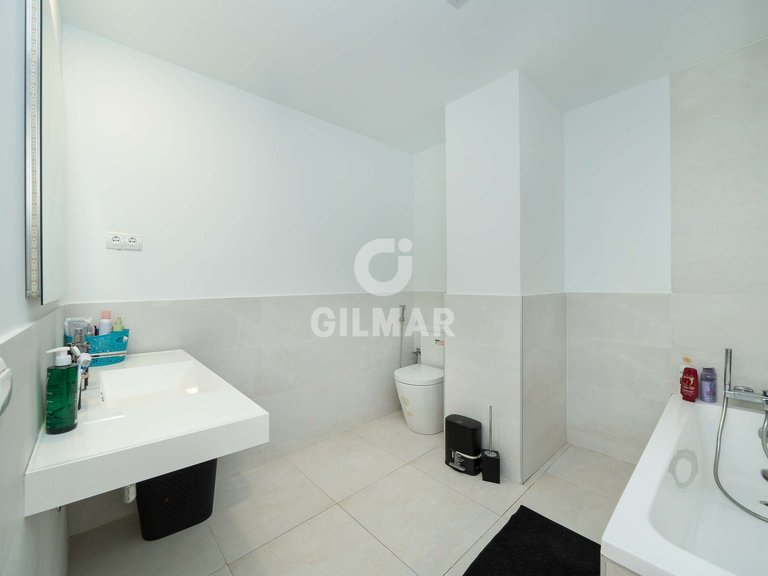 Apartment for Sale in Madrid, Madrid 24