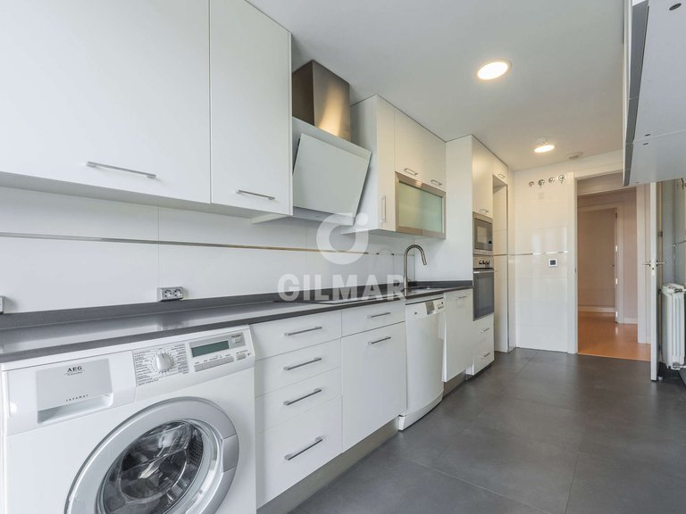 Apartment for Sale in Madrid, Madrid 7