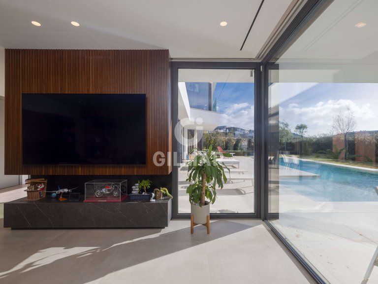 Villa for Sale in MÁlaga, Malaga 36
