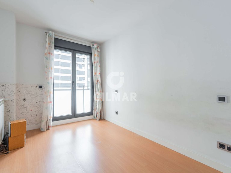 Apartment for Sale in Madrid, Madrid 16