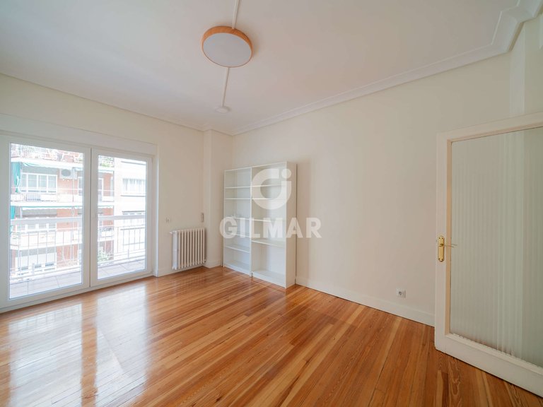 Apartment for Sale in Madrid, Madrid 31