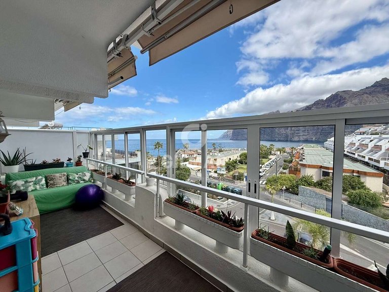 Apartment for Sale in Acantilados De Los Gigantes, Tenerife 16