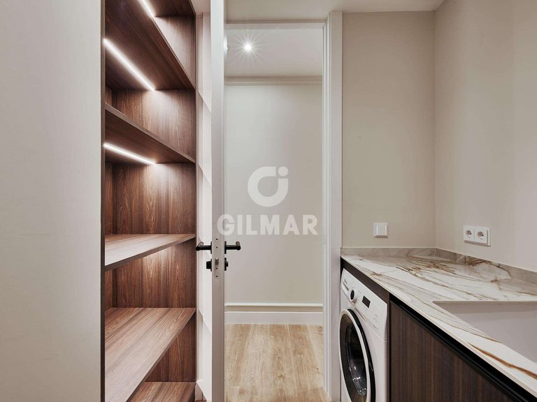 Apartment for Sale in Madrid, Madrid 45