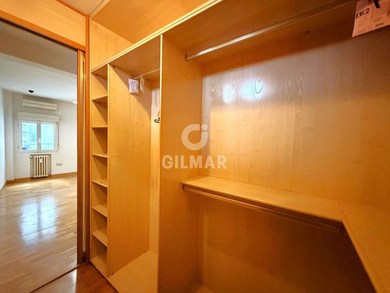 Apartment for Sale in Madrid, Madrid 11