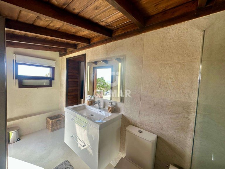 Villa for Sale in GuÍa De Isora, Tenerife 11