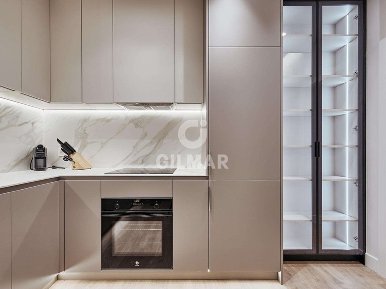 Apartment for Sale in Madrid, Madrid 11