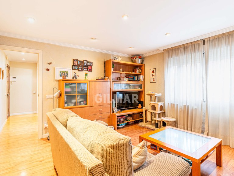 Apartment for Sale in Madrid, Madrid 16