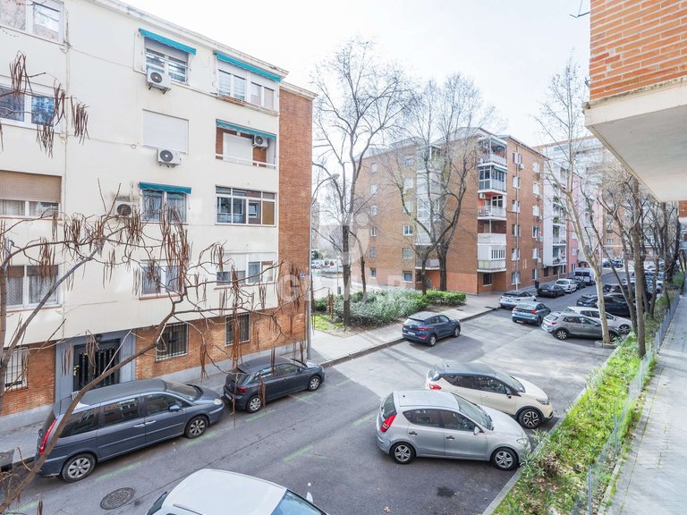 Apartment for Sale in Madrid, Madrid 14