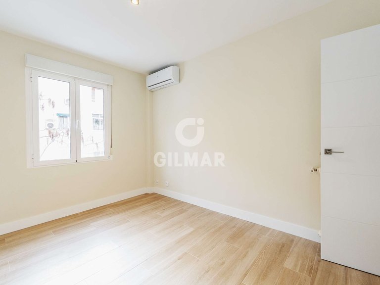 Apartment for Sale in Madrid, Madrid 13