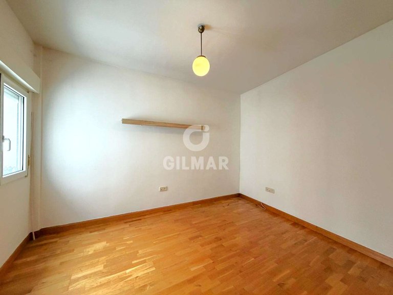 Apartment for Sale in Madrid, Madrid 18