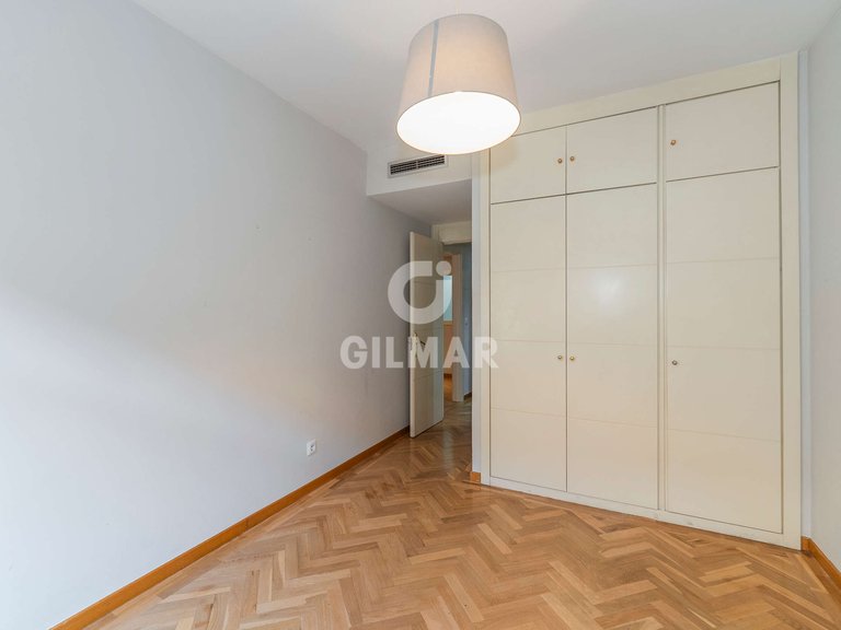 Apartment for Sale in Madrid, Madrid 27