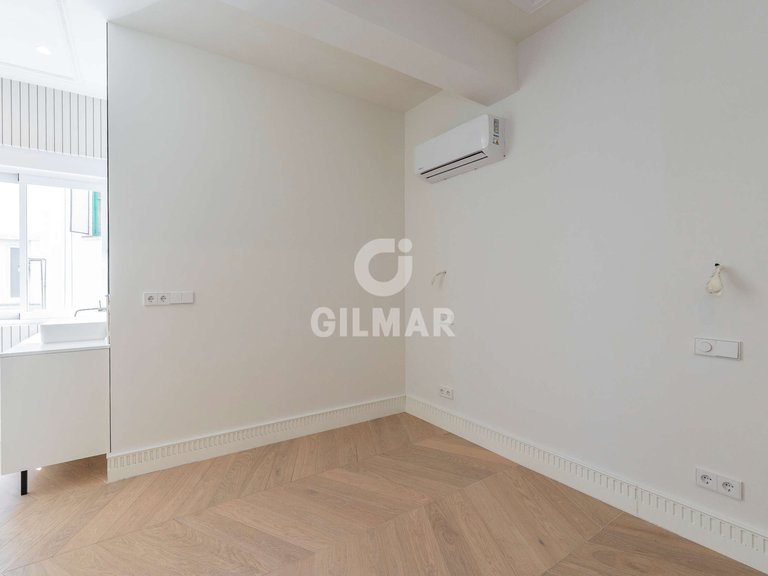 Apartment for Sale in Madrid, Madrid 24