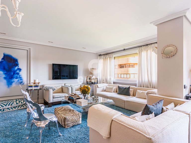 Apartment for Sale in Madrid, Madrid 6