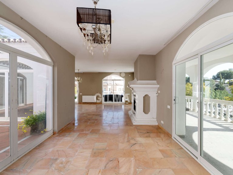Villa for Sale in BenahavÍs, Malaga 9