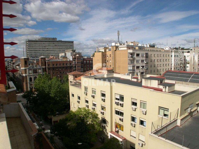 Town House for Sale in Madrid, Madrid 20