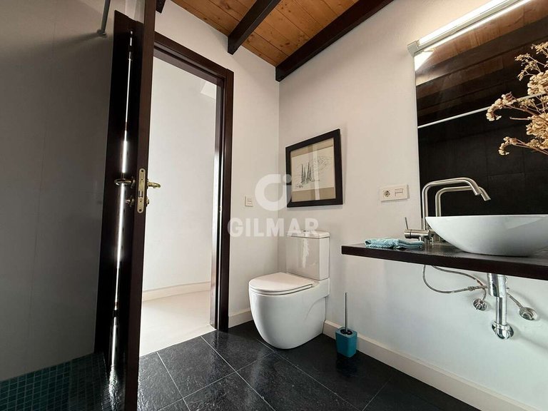 Villa for Sale in GuÍa De Isora, Tenerife 21