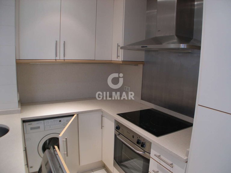 Town House for Sale in Madrid, Madrid 13