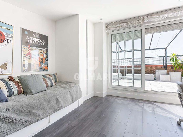 Town House for Sale in Madrid, Madrid 21