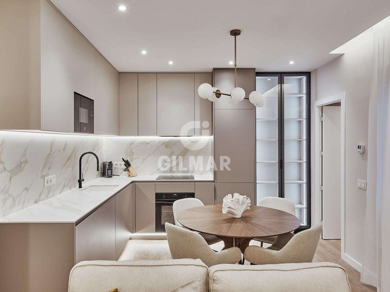 Apartment for Sale in Madrid, Madrid 8