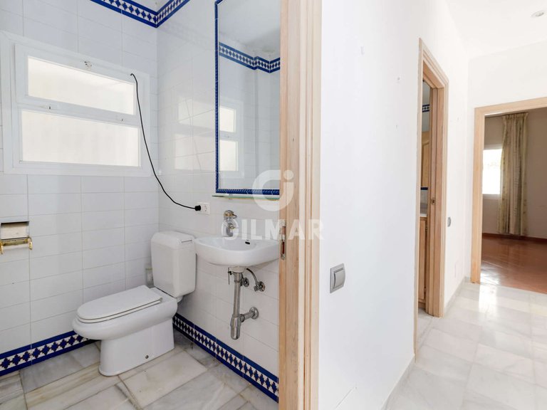 Villa for Sale in BenahavÍs, Malaga 28