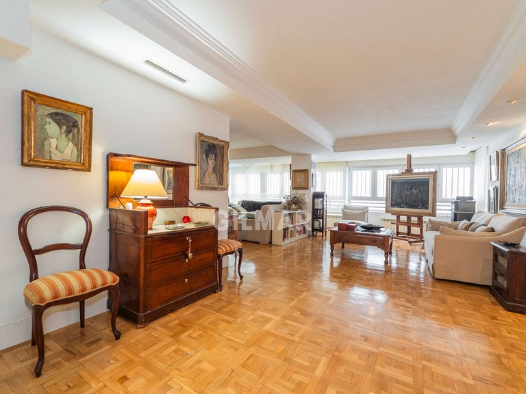 Apartment for Sale in Madrid, Madrid 9