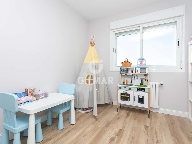 Apartment for Sale in Madrid, Madrid 12