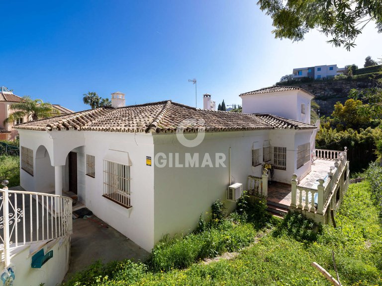 Villa for Sale in BenahavÍs, Malaga 44