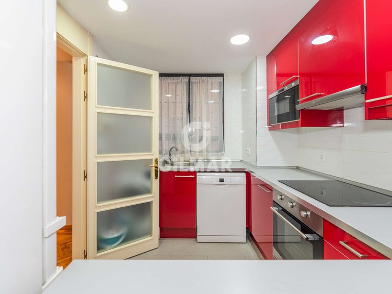 Apartment for Sale in Madrid, Madrid 18