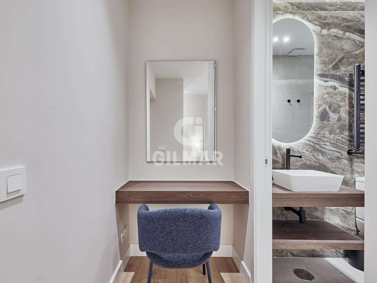 Apartment for Sale in Madrid, Madrid 16