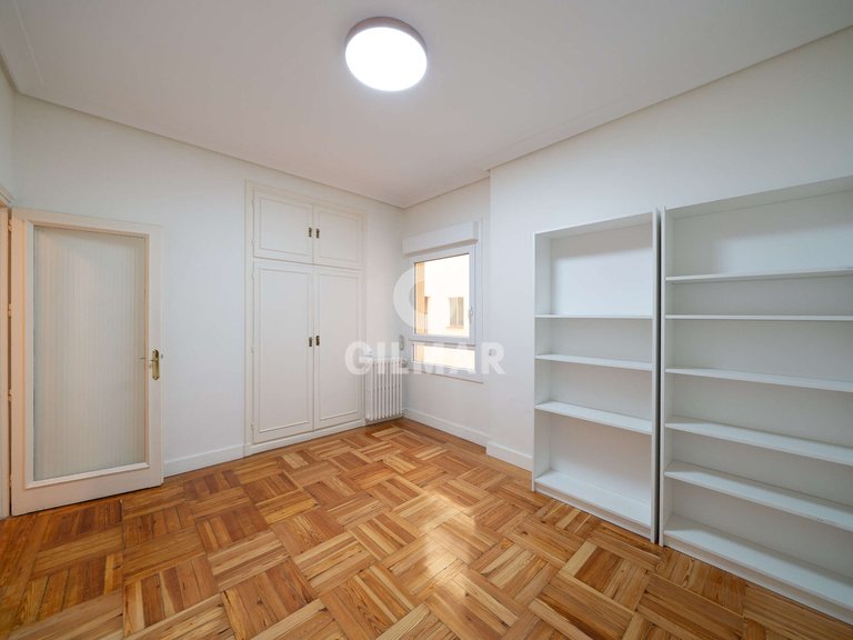 Apartment for Sale in Madrid, Madrid 40