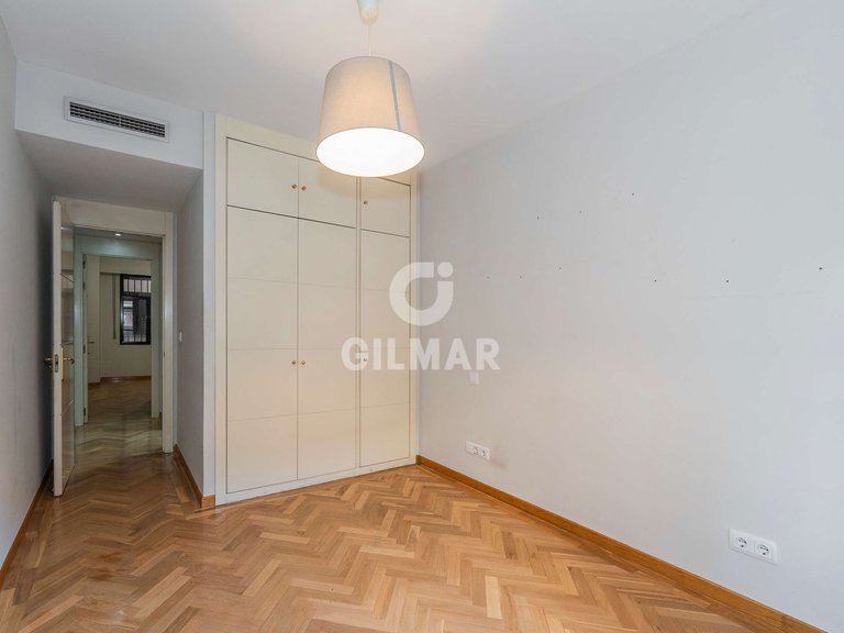 Apartment for Sale in Madrid, Madrid 26
