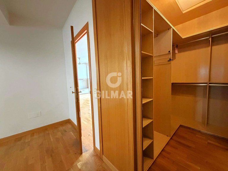 Apartment for Sale in Madrid, Madrid 8