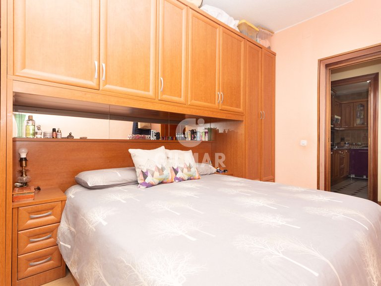 Apartment for Sale in Madrid, Madrid 18
