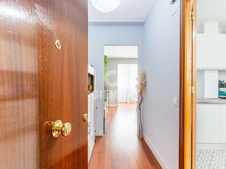 Apartment for Sale in Madrid, Madrid 11